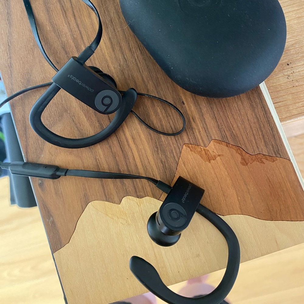 Brand new wireless beats!